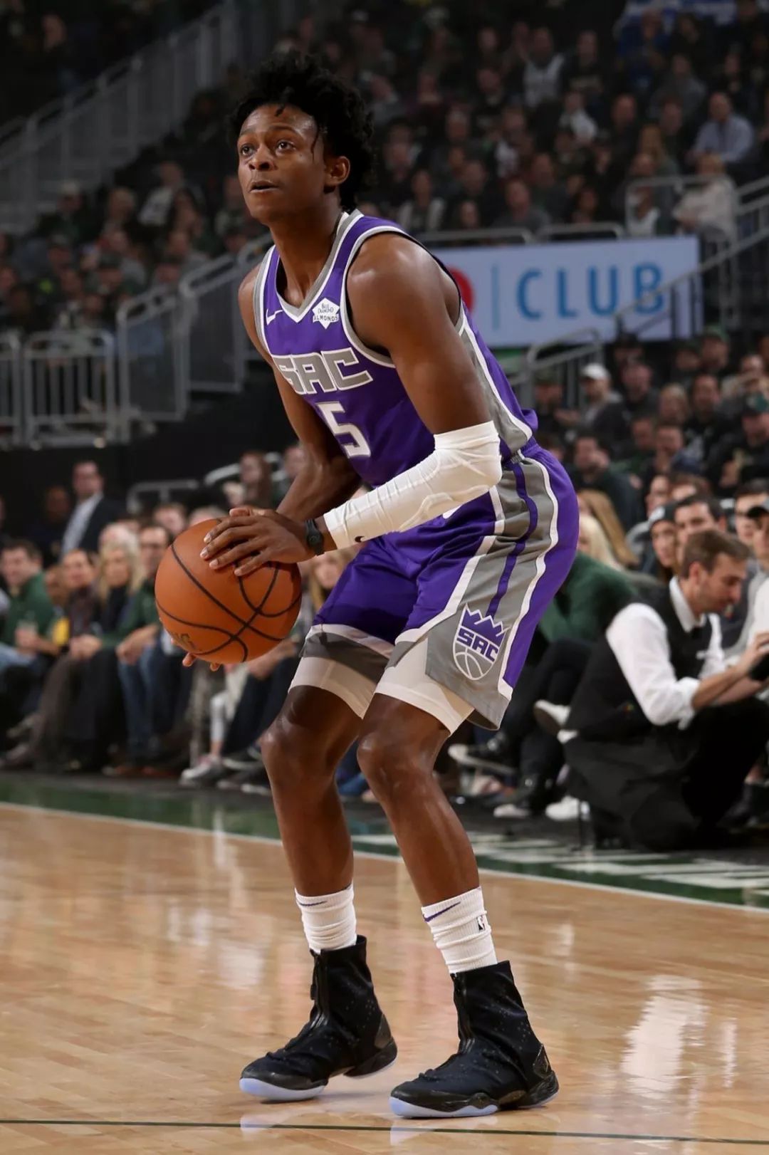 让他在比赛 让他在比赛