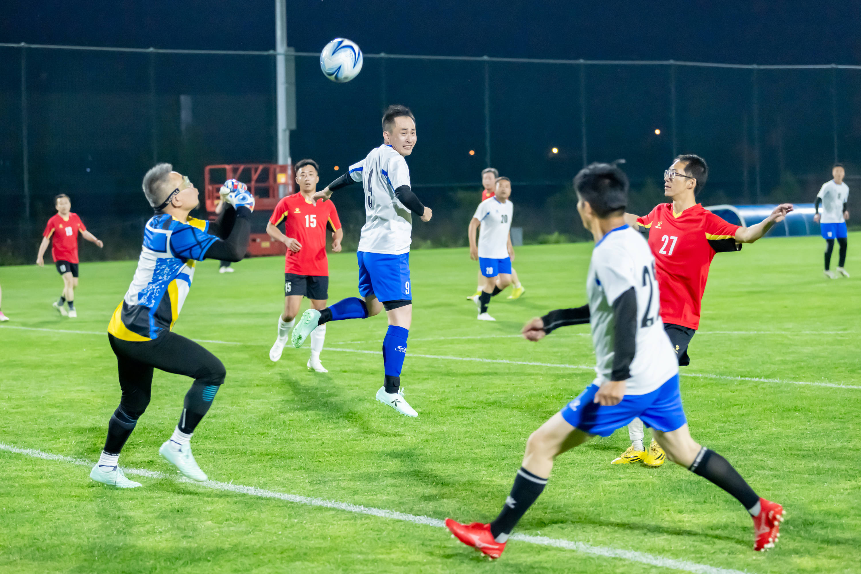 点夹击再同 点夹击再同